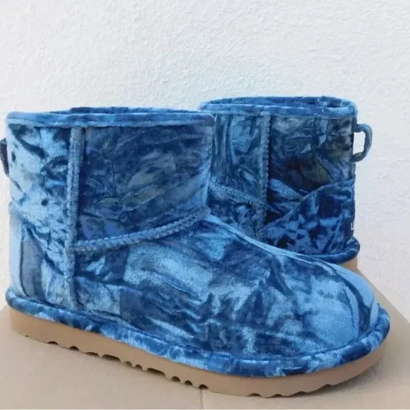 UGG BLUE CLASSIC MINI CRUSHED VELVET BOOTS, FITS WOMEN US 6-7  ~NEW