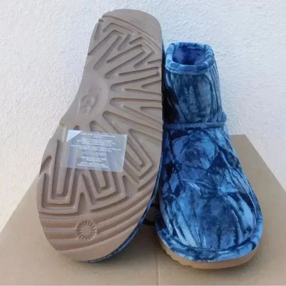 UGG BLUE CLASSIC MINI CRUSHED VELVET BOOTS, FITS WOMEN US 6-7  ~NEW
