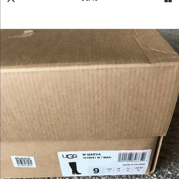 UGG Brown Winter Boots with Chunky Heel and Side Zipper