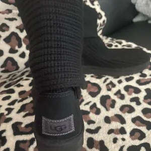 UGG Cardy Classic Black Knitted Boots