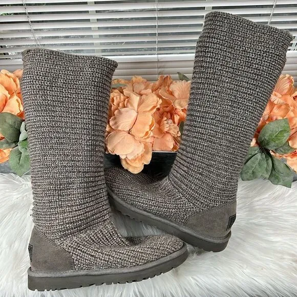 Ugg Classic Cardi Knit Boots Size 7