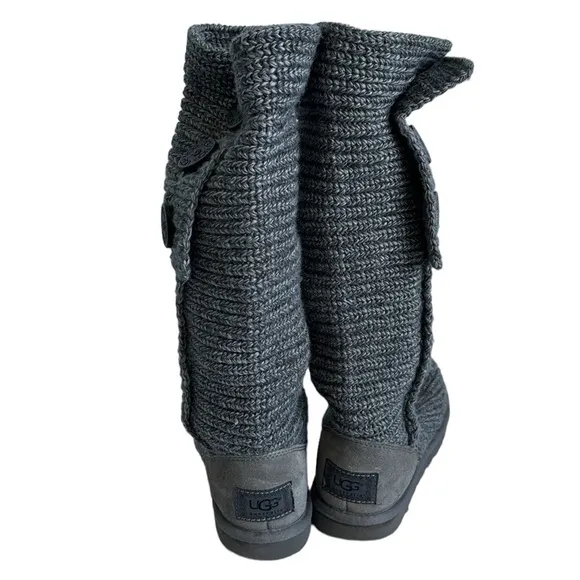 UGG Classic Cardy Gray Chunky Cable Sweater Boot Size 5