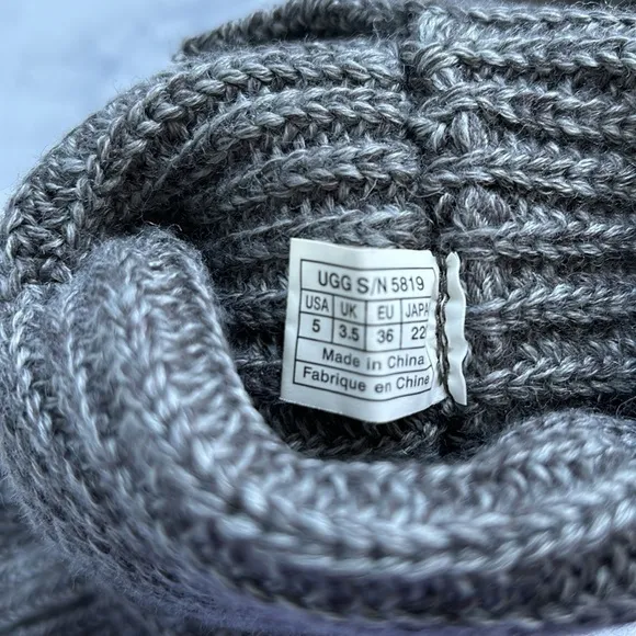 UGG Classic Cardy Gray Chunky Cable Sweater Boot Size 5