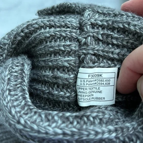 UGG Classic Cardy Gray Chunky Cable Sweater Boot Size 5