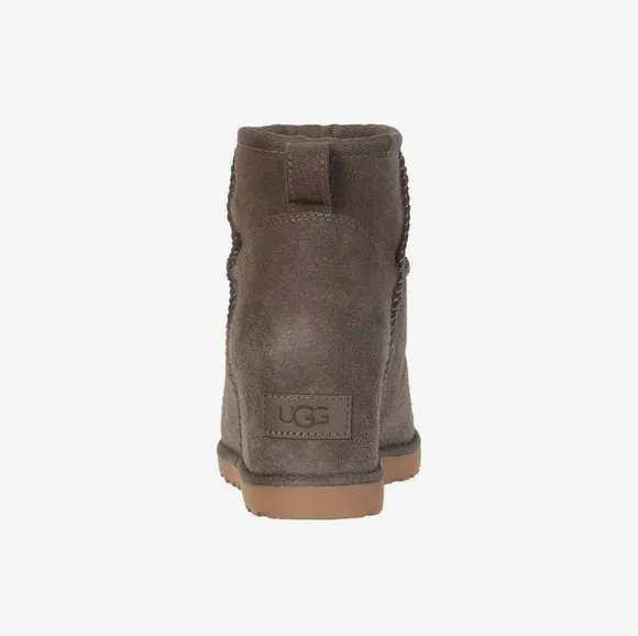 UGG Classic Femme Mini Boots Booties Slate