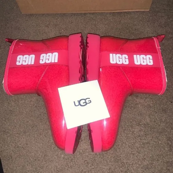 Ugg Classic Mini Clear Boots size 6 New