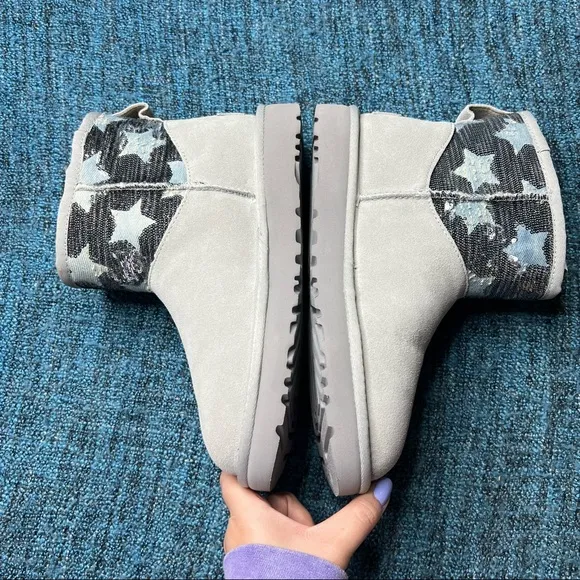 UGG Classic Mini Sequin Star Boots in Gray