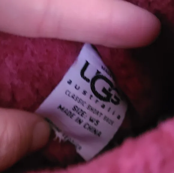 UGG Classic Short 5825 magenta fur lined boots