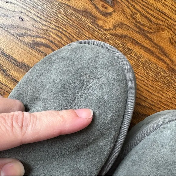 UGG Classic Short Gray Suede Women's Boots, Size 7