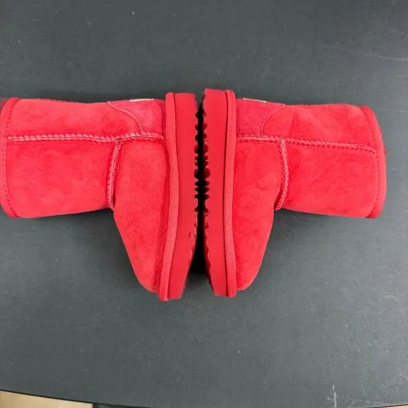 UGG Classic Short II Toddler Size 6 Sherling Fur Red Boots 1017703T Kids