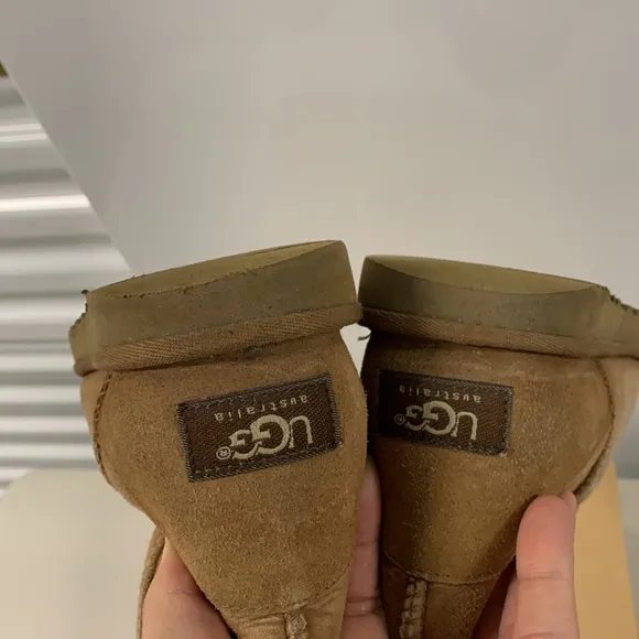 UGG CLASSIC SHORT‎ WINTER BOOTS