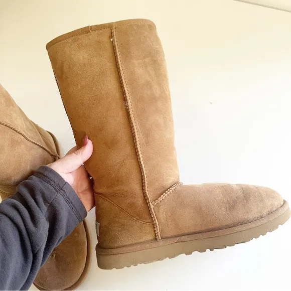 UGG Classic Tall Shearling Suede Boots Chestnut Brown 8