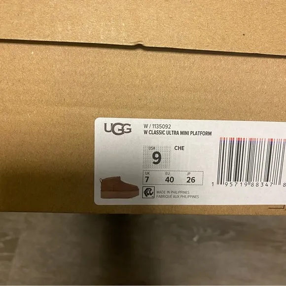 UGG | Classic Ultra Mini Platform Boots In Chestnut Size 9 NEW