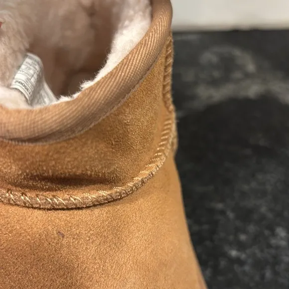 UGG Classic Ultra Mini Platform Chestnut Boots Women's Size 10 NEW