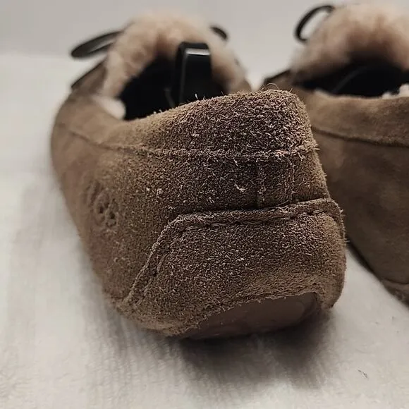 UGG DAKOTA AUSTRALIAN MOCCASIN SLIPON LOAFER SUEDE🐑WOOL🐑INSOLE LADIES 10 NWOB