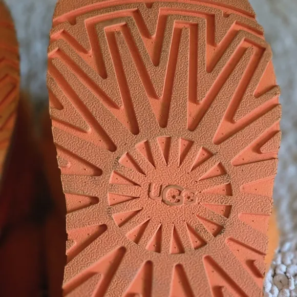 UGG Disco Knot Mandarin Orange Fluffy Platform Sandals