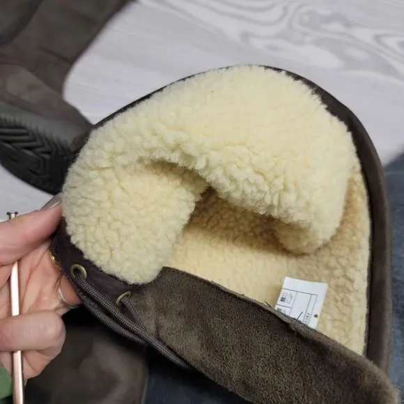 UGG 'Elsa' Waterproof Boot - size 6