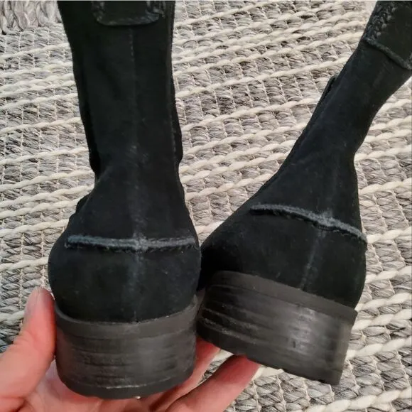 UGG Hillhurst ll Suede Ankle Boots Size 8,5