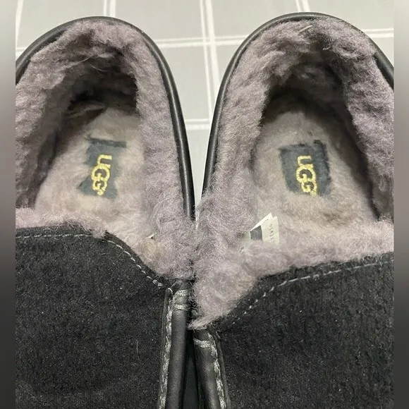 UGG Men’s Black Suede Ascot Slippers Loafers Grey Wool, Rubber Sole Size 9