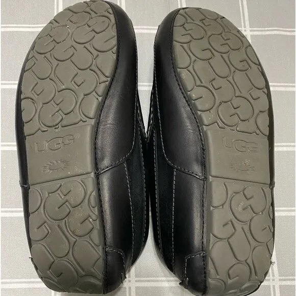 UGG Men’s Black Suede Ascot Slippers Loafers Grey Wool, Rubber Sole Size 9