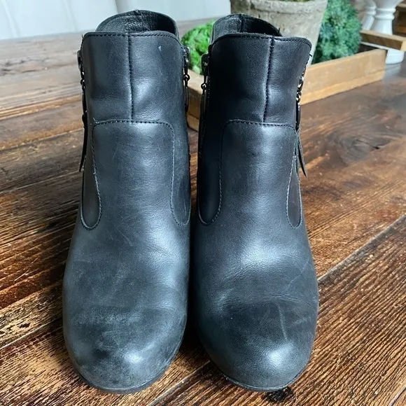 UGG Myrna Wedge Ankle Boots