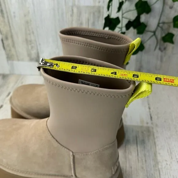 UGG SAND SUEDE CLASSIC DIPPER 2&quot; PLATFORM ANKLE BOOTS, WOMEN US 8