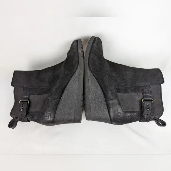 UGG sz.9 Ankle Boots Chelsey Booties Indra Waterproof Wedge Suede Fleece Lined