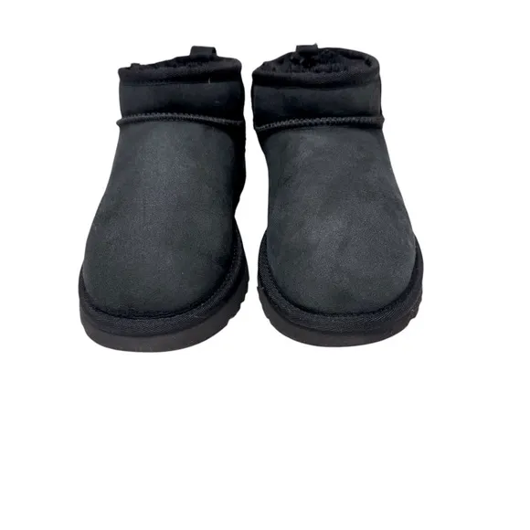 Ugg Ultra Mini Classic Boots Sz 7