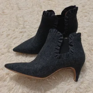 Unützer Venice Gray Ruffle Ankle Heel Boots 8470