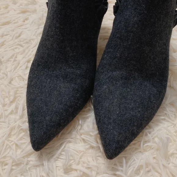 Unützer Venice Gray Ruffle Ankle Heel Boots 8470