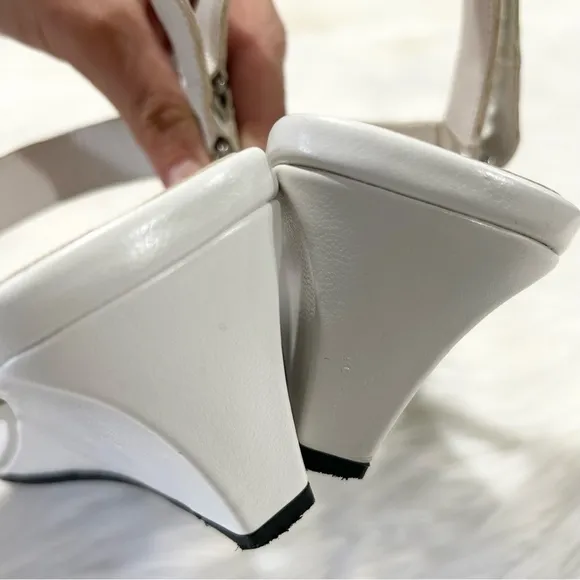 Vagabond Nellie Leather Strappy Wedge Sandals in White 11