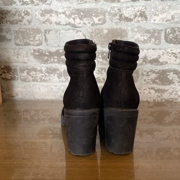 Vagabond Shoemakers Black Leather Heeled Boots