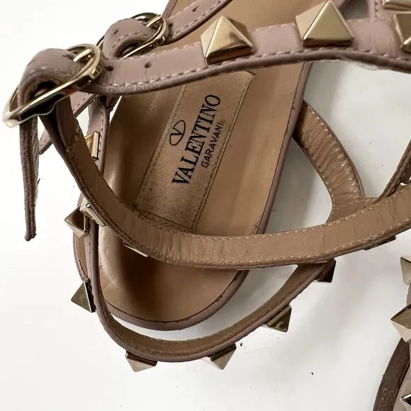 Valentino Garavani Rockstud Flat Caged Leather Sandals Women's Beige Poudre 37