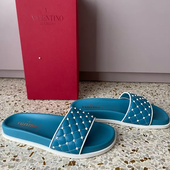 Valentino Garavani Rockstud Spike 37/7 NWT! Cerulean/Blue sandals/sludes Leather