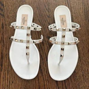 VALENTINO GARAVANI The Rockstud rubber sandals Sz 38 need repair