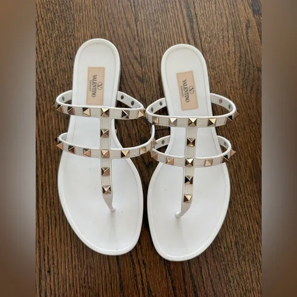 VALENTINO GARAVANI The Rockstud rubber sandals Sz 38 need repair