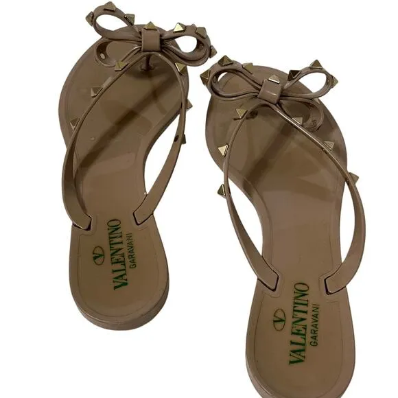 Valentino Taupe Valentino Garavani Rockstud Bow Sandals size 9.5
