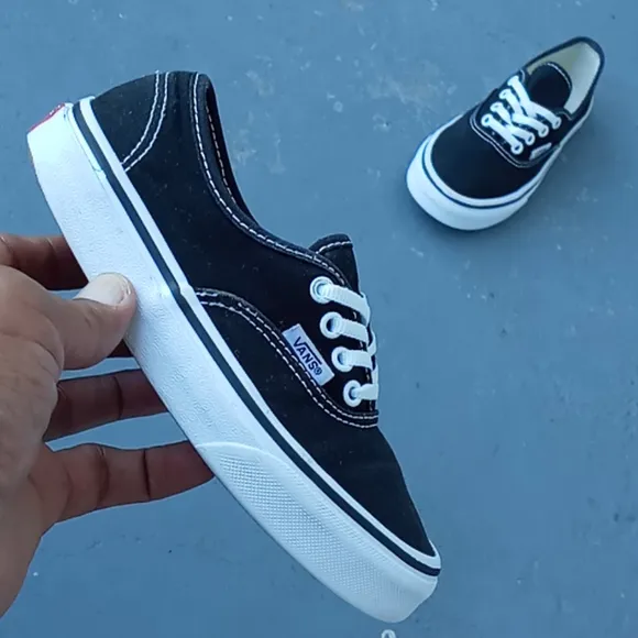Vans  &quot;AUTHENTIC&quot; Kids Fashion Sneakers # 721356