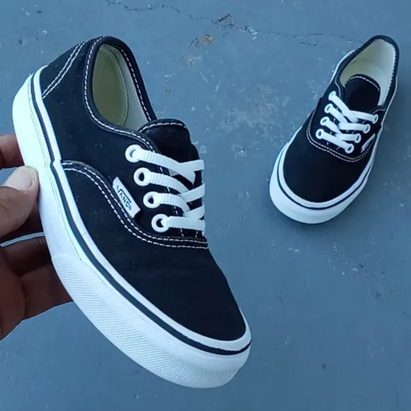 Vans  &quot;AUTHENTIC&quot; Kids Fashion Sneakers # 721356