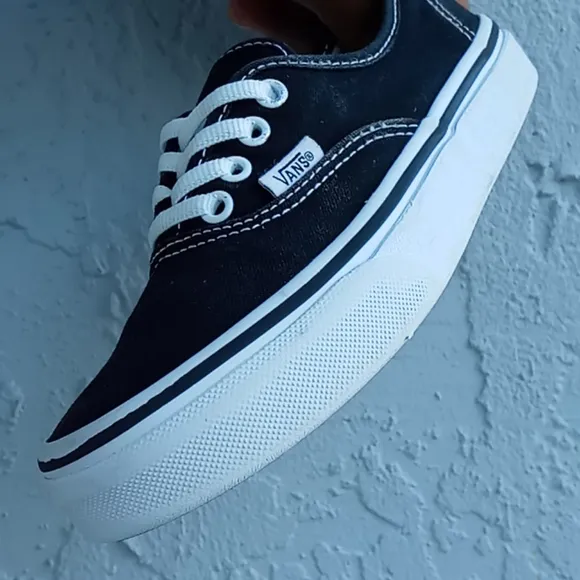 Vans  &quot;AUTHENTIC&quot; Kids Fashion Sneakers # 721356
