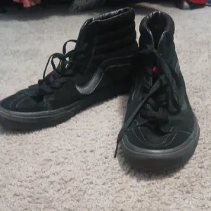 Vans black hi top skater unisex sneakers Sz 10.5 Mens   12 Womens  EUC