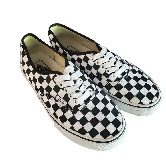 VANS Black/White RARE 'All Over' Checkerboard Print Low Top Sneakers Unisex W8