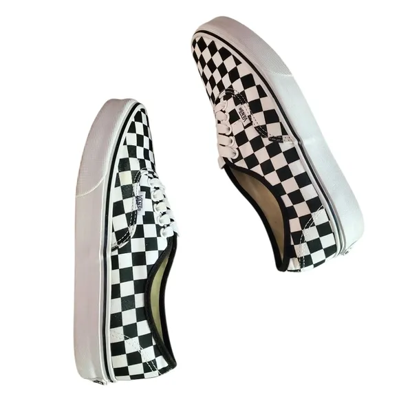 VANS Black/White RARE 'All Over' Checkerboard Print Low Top Sneakers Unisex W8