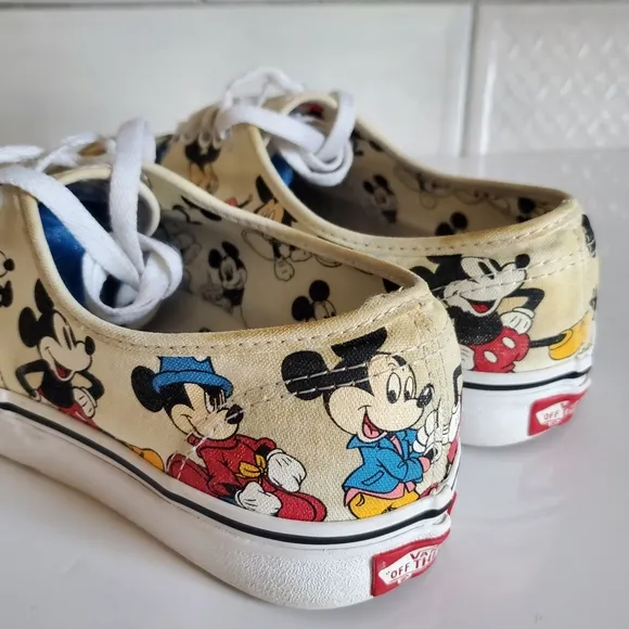 Vans Disney 8 Mickey Mouse 90th Birthday Unisex Artsy Punk Skater Sneakers