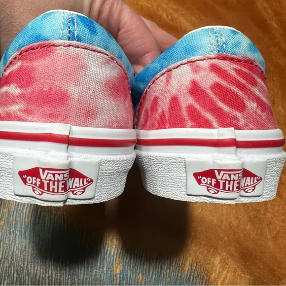 Vans era tie-dye low top sneakers size 1.5 red, white blue yellow