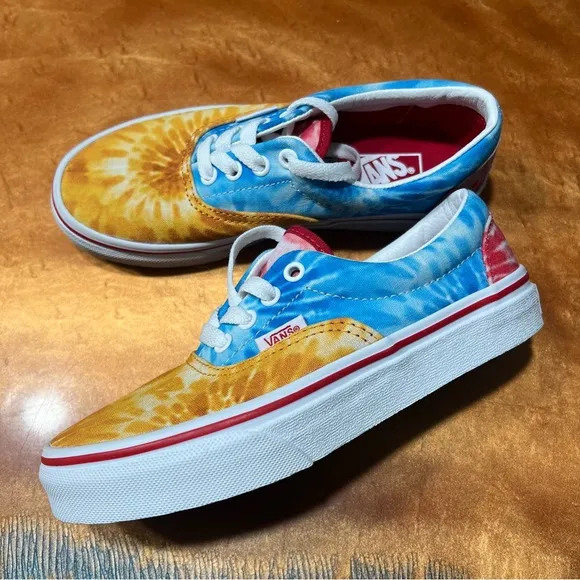 Vans era tie-dye low top sneakers size 1.5 red, white blue yellow