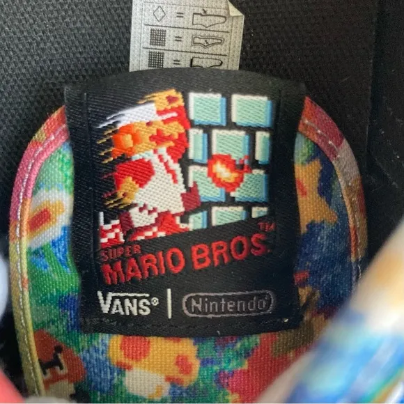 Vans Nintendo Super Mario Brothers Authentic Sneakers Skater Unisex Sz M-8 W-9.5