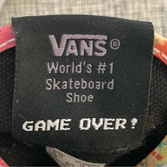 Vans Nintendo Super Mario Brothers Authentic Sneakers Skater Unisex Sz M-8 W-9.5