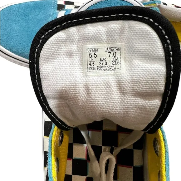 Vans Old Skool Women’s Size 7 Sneakers – Multicolor Checkered Suede Low Top NWT