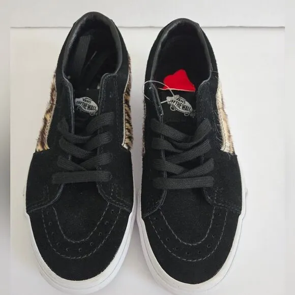 Vans Soft Suede Sk8 low black sneakers shoes size 6 NWT